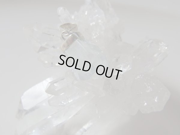 画像2: （稀少）　美しきアクアマリン結晶のカット&磨き石のペンダントトップ　22カラット　