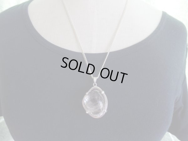 画像14: ぷるんとした大ぶり銀ルチル磨き石の特製純銀ペンダントトップ　