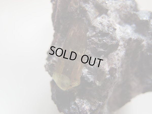 画像6: 稀少美結晶　premiumグリーンアパタイト母岩付き結晶原石　他多数結晶入り