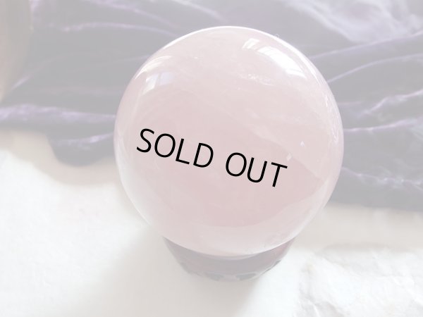 画像13: 美しいマダガスカル産ディープローズクォーツ　９３ミリ　スフィア　特価