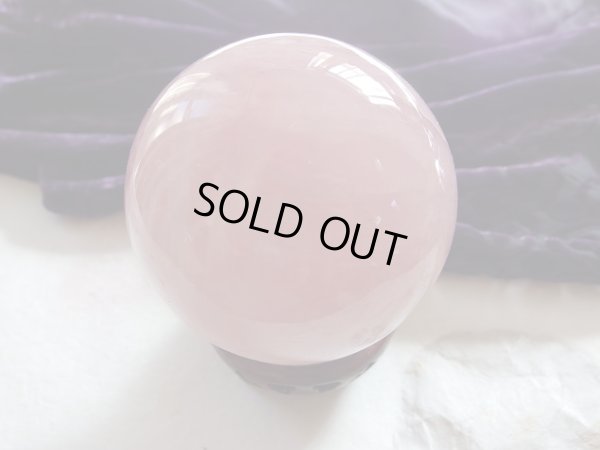 画像11: 美しいマダガスカル産ディープローズクォーツ　９３ミリ　スフィア　特価