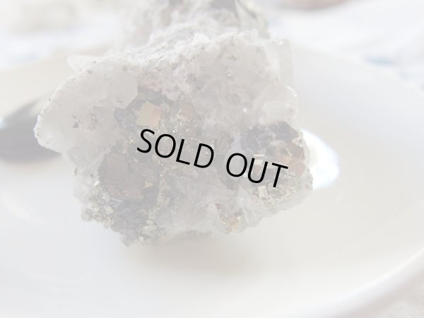 画像10: ヘマタイト　パイライト　クォーツ共生型　クラスター　＋スペキュライト　set