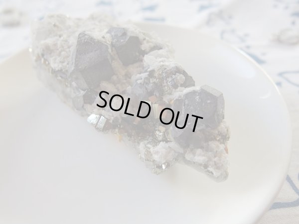 画像7: ヘマタイト　パイライト　クォーツ共生型　クラスター　＋スペキュライト　set