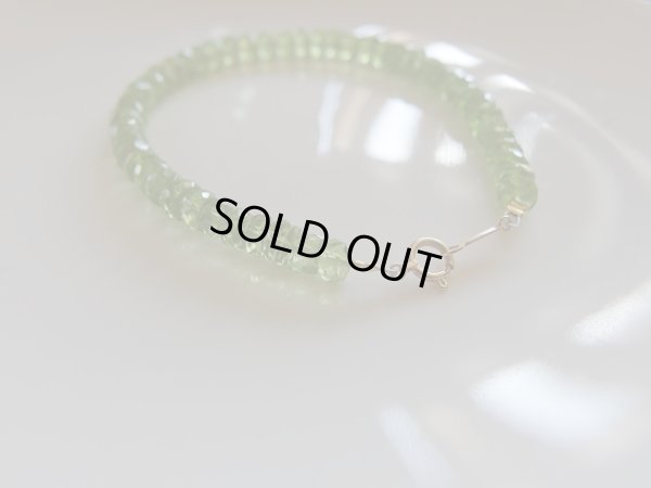 画像14: ペリドット　５．７〜６ミリ弱　１８金留め金仕様　ブレスレット　特価　