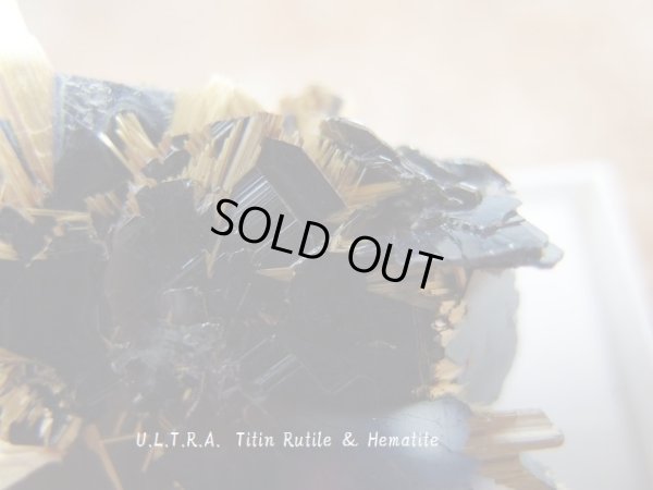 画像4: Premium　太陽タイチンルチル結晶原石　「黄金の黒薔薇」