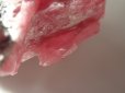 画像2: 特選　ロードナイト薔薇輝石　母岩付結晶原石　栃木県産ロードナイト付　超特価