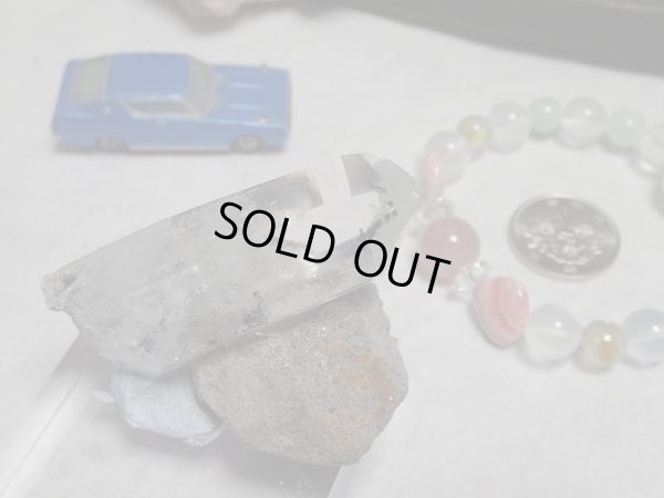 画像12: 特選美　　希少　四川産母岩付き水晶結晶　遊色入り