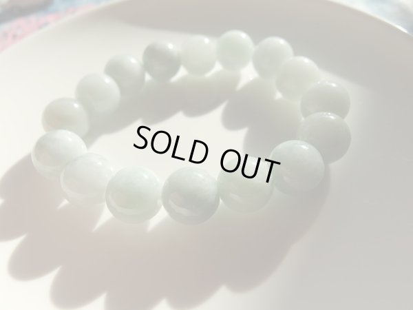 画像9: 店長厳選　美しいパステルグリーンカラーのミャンマー原産硬玉翡翠　１３．５ミリ玉　特価