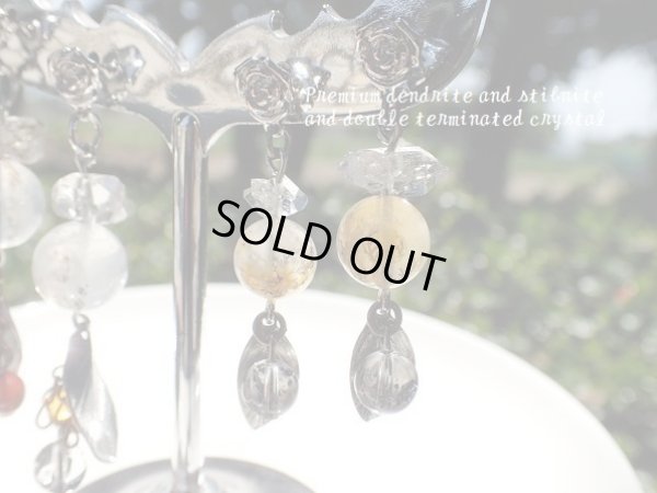 画像2: ダブル両剣水晶とデンドライトインクォーツとスティブナイトインクォーツのチタン製　プレミアムピアス