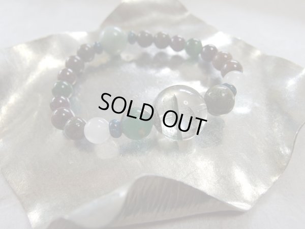 画像11: FROM UNDER EARTH  力