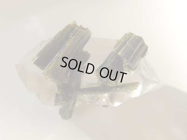 画像3: 　高品質エピドートインクォーツ　天然両剣結晶