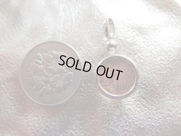 画像9: モルダバイト搭載型　ピンクゴールドカラーギベオン　銀製ペンダントトップ　＊便利なスライド式アジャスター式　シルバーチェーン付き