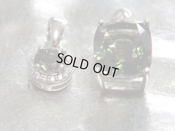 画像7: Premium   モルダバイト　ペンダントトップ   ポスト型スライド式アジャスター搭載シルバーネックレス付き