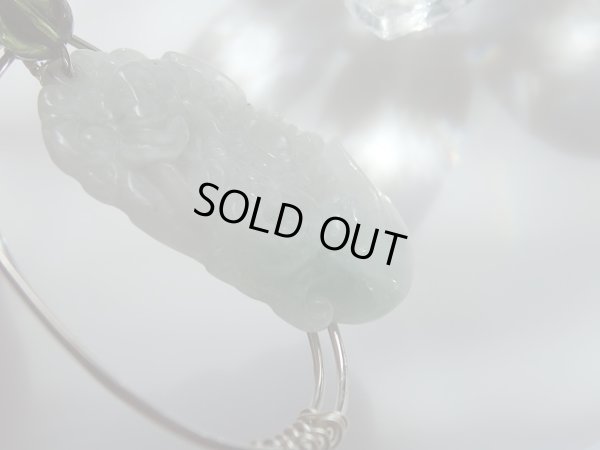 画像11: ミャンマー産　天然翡翠（含侵処理なし）龍彫りプレート　オリジナル　ワイヤペンダント加工　モルダバイト搭載型　