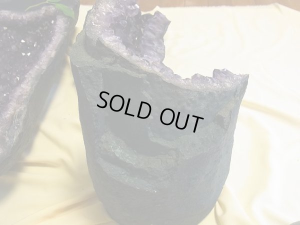 画像9: アメジストクラスター　（ドーム一部土台部）　その場でgetできる１．５万円分特典付き