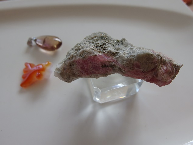 画像1: レア原石　　ロードクロサイトとパイライト共生型の原石　　ｂｅｓｔselection 特価