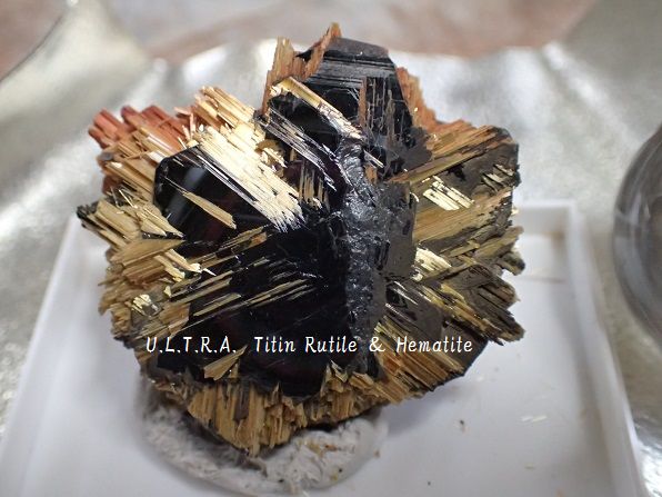 取寄用品 天然原石 タイチン太陽 ゴールドルチル原石結晶 約27g/1個