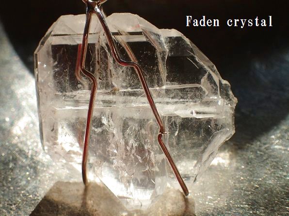 画像1: Premium　Faden crusytal 　タビュラー両錐型３連水晶　　本革ネックレス　特別企画 