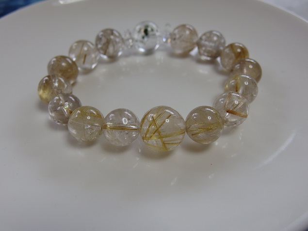 画像14: 緑惑星群と煌めく虹　燦々と降り注ぐ太陽光のような　まりも水晶搭載型　大ぶりルチルの特製ブレス