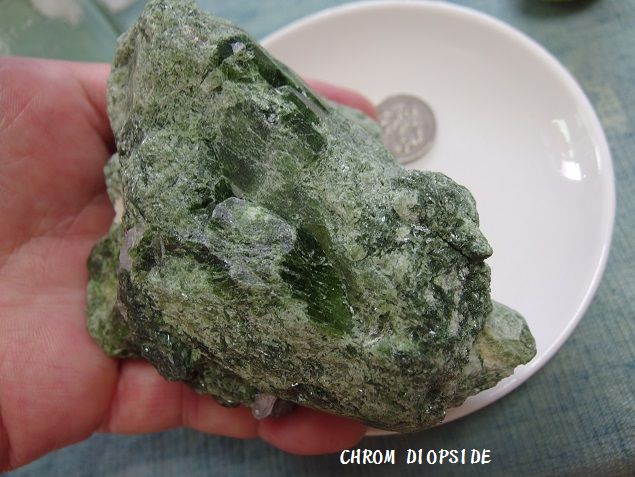 画像1: クロムダイオプサイト結晶原石　