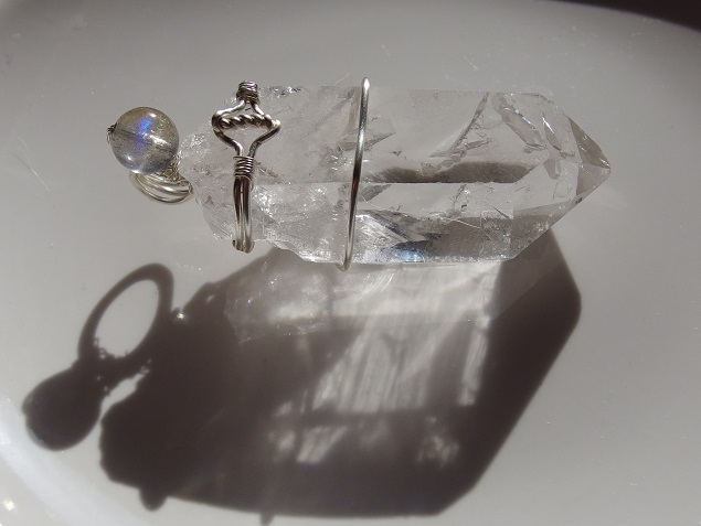 画像1: Metal and stone  ブラジル産の美しい天然水晶結晶と高品質ラブラドライト